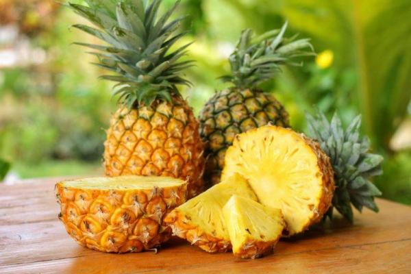 Ananas 1