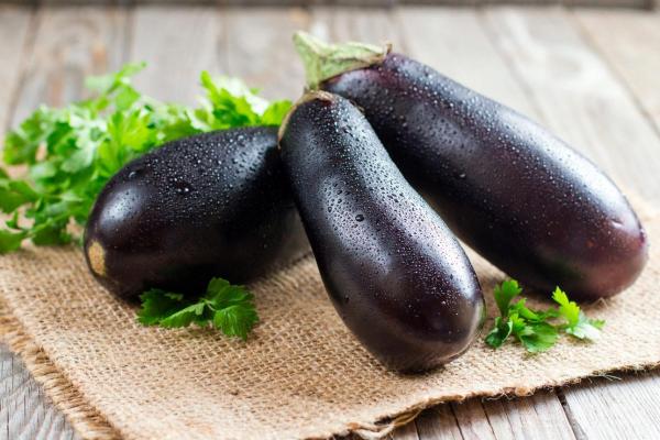 Aubergine