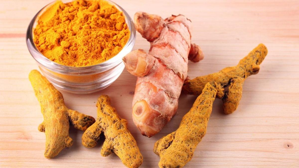 Comment utiliser le curcuma contre les kystes de Naboth ?