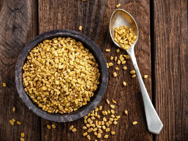 Le fenugrec contre l'hydrocèle testiculaire